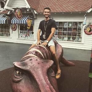 Meet your Posher, Jake